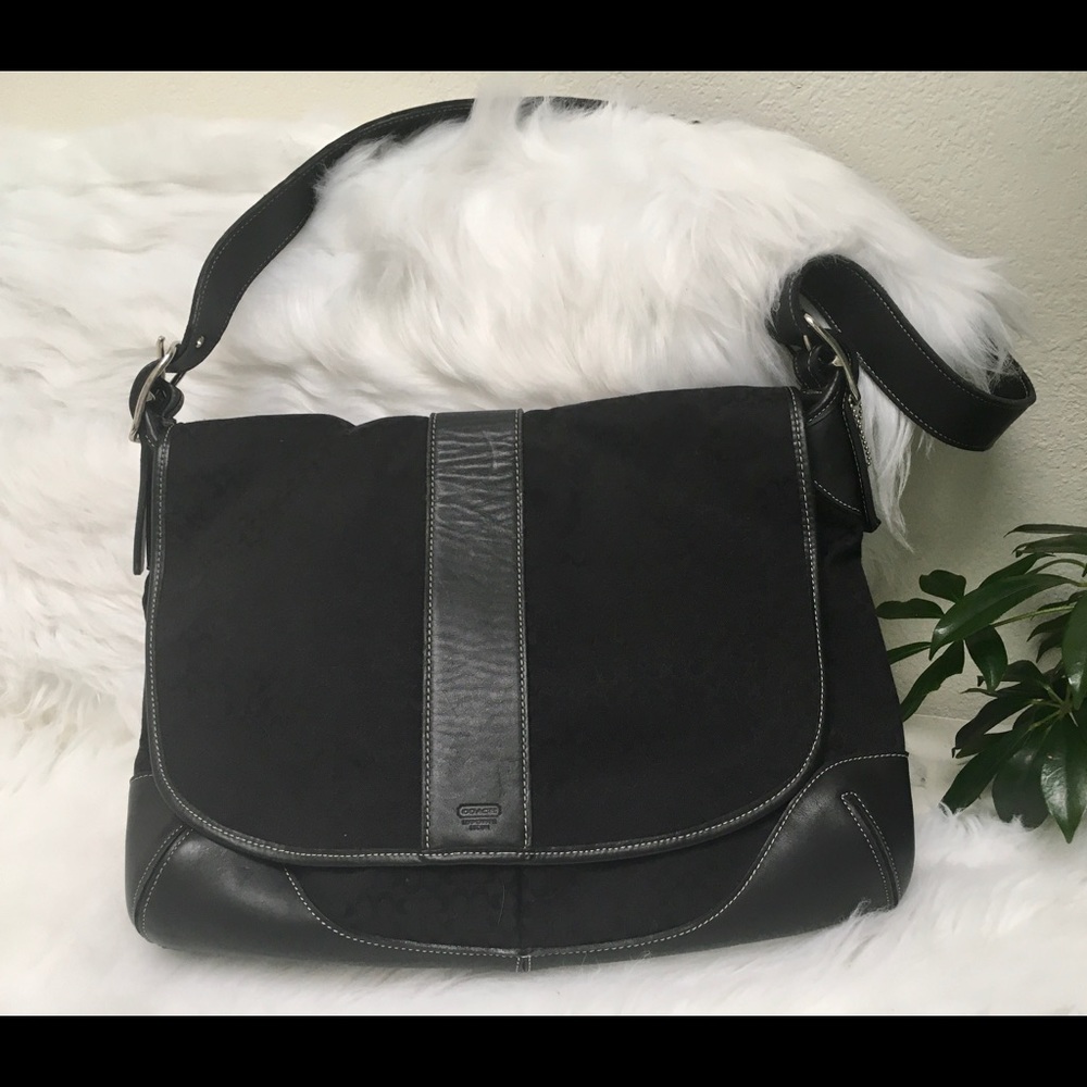 SOLD! vintage coach signature messenger bag euc